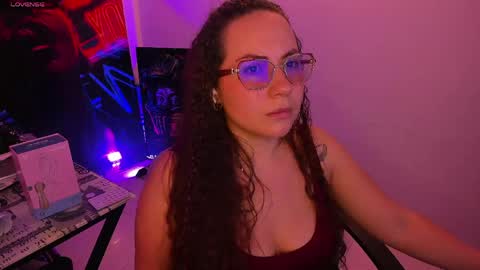 Snapshot of miss_alisse chatting on 05.09.26 miss_alisse online show from 05.09.26