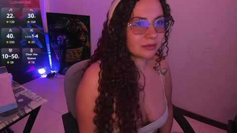 Snapshot of miss_alisse chatting on 05.27.26 miss_alisse online show from 05.27.26