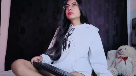 Snapshot of miss_angel0 chatting on 05.31.26 miss_angel0 online show from 05.31.26