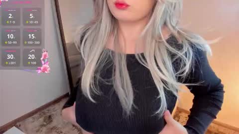 Snapshot of miss_anna__ chatting on 10.27.25 Anna online show from 10.27.25