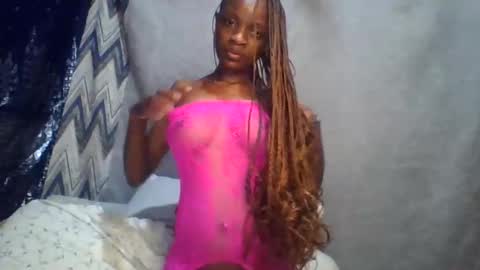 Snapshot of miss_belllo chatting on 02.03.25 miss_belllo online show from 02.03.25
