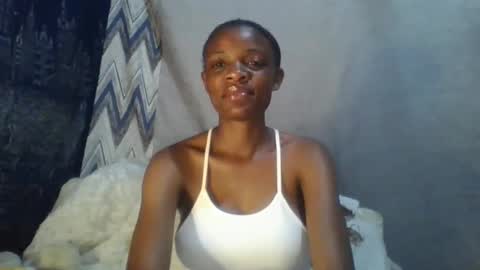 Snapshot of miss_belllo chatting on 02.27.25 miss_belllo online show from 02.27.25