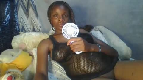 Snapshot of miss_belllo chatting on 03.11.25 miss_belllo online show from 03.11.25