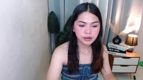 Snapshot of miss_briella chatting on 09.21.25 Briella online show from 09.21.25