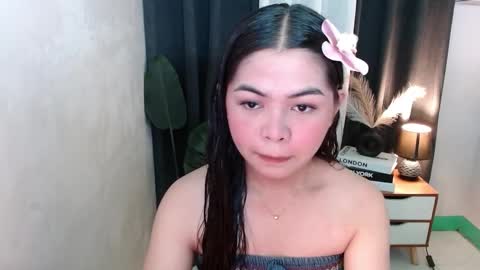 Snapshot of miss_briella chatting on 09.28.25 Briella online show from 09.28.25