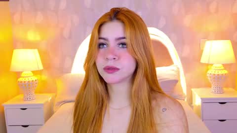 Snapshot of miss_carrot chatting on 02.02.25 julieta online show from 02.02.25