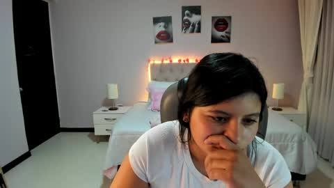 Snapshot of miss_cataleya__ chatting on 04.17.26 Cataleya online show from 04.17.26