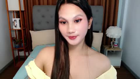 Chin Row online show from 02.25.25