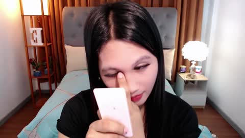 Chin Row online show from 02.26.25