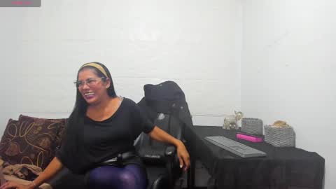 Snapshot of miss_clarepocahose chatting on 07.26.26 Clare PocaHose online show from 07.26.26