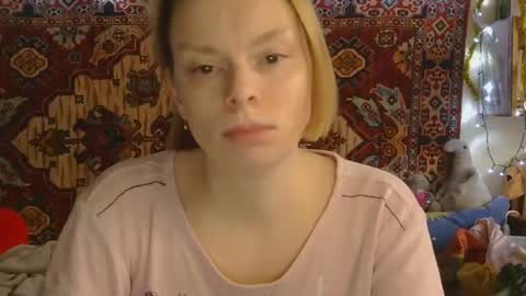 Elis online show from 12.19.25