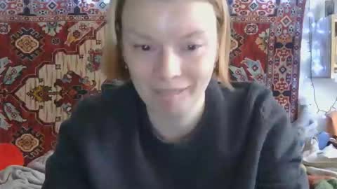 Snapshot of miss_elistia_ chatting on 04.21.26 Elis online show from 04.21.26