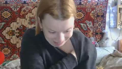 Snapshot of miss_elistia_ chatting on 04.30.26 Elis online show from 04.30.26