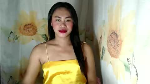 Snapshot of miss_eva2025 chatting on 05.22.26 Eva online show from 05.22.26