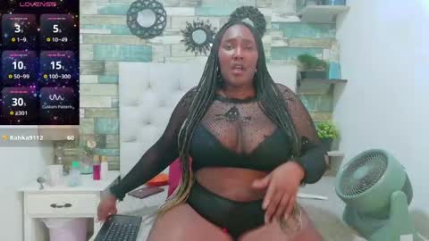 Snapshot of miss_evans_ chatting on 04.22.26 miss_evans_ online show from 04.22.26