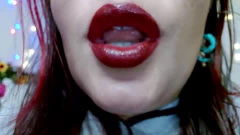 Miss Evoleth online show from 03.11.25