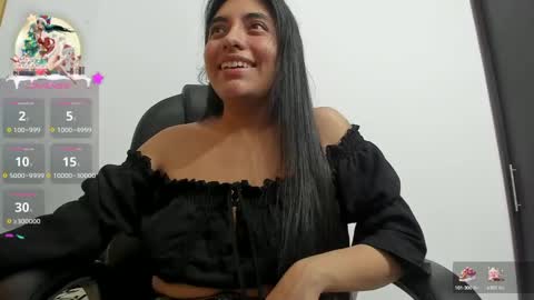 Snapshot of miss_eylens chatting on 12.24.24 miss_eylens online show from 12.24.24