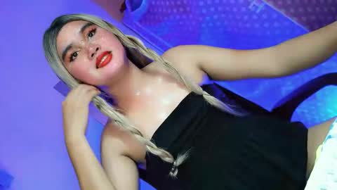 Snapshot of miss_horny139736 chatting on 05.12.26 miss_horny139736 online show from 05.12.26