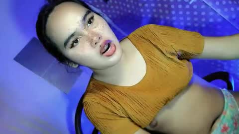 Snapshot of miss_horny139736 chatting on 05.27.26 miss_horny139736 online show from 05.27.26