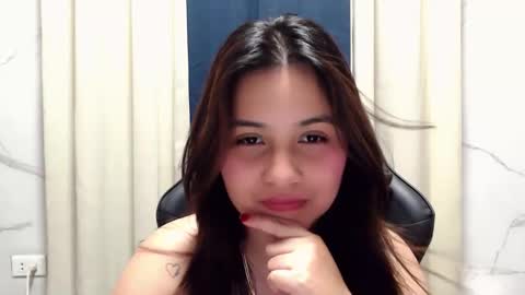 Snapshot of miss_innocent18 chatting on 04.12.26 miss_innocent18 online show from 04.12.26