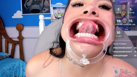 Snapshot of miss_keisi chatting on 02.07.25 Keisi online show from 02.07.25