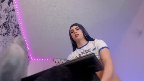 Snapshot of miss_kendalll chatting on 05.15.26 Kendall online show from 05.15.26
