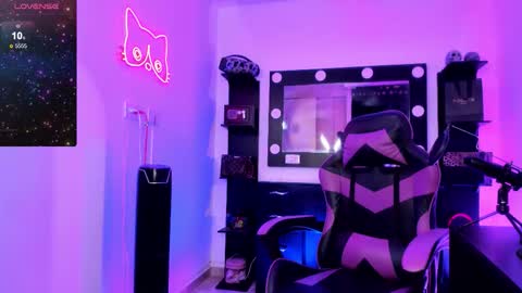 Miss Kittyn online show from 02.25.26