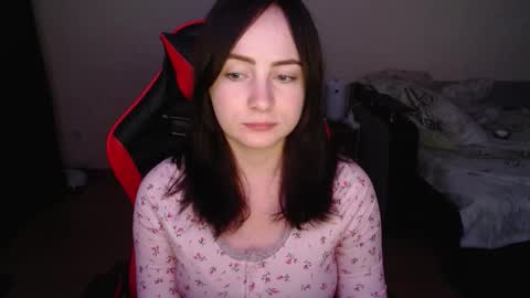 miss_laralynne online show from 11.01.25