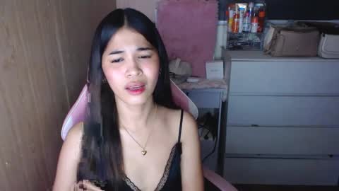 Snapshot of miss_lei18 chatting on 03.05.25 leii online show from 03.05.25