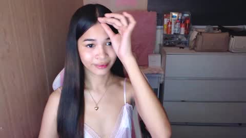 Snapshot of miss_lei18 chatting on 03.06.25 leii online show from 03.06.25
