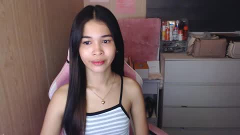 Snapshot of miss_lei18 chatting on 03.08.25 leii online show from 03.08.25