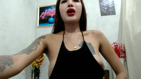 Snapshot of miss_lianslim chatting on 06.24.26 inday online show from 06.24.26