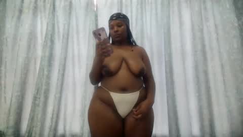 Snapshot of miss_m205 chatting on 12.29.24 miss_m205 online show from 12.29.24