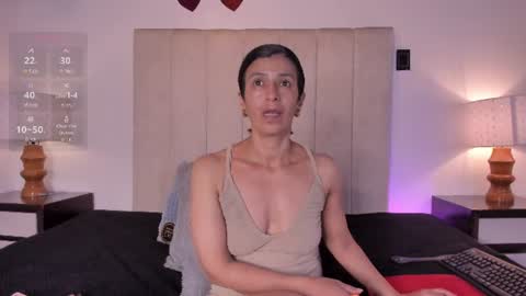 Snapshot of miss_milf_ chatting on 06.17.26 miss_milf_ online show from 06.17.26
