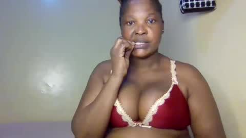 Snapshot of miss_milly1 chatting on 07.12.26 MILLY online show from 07.12.26