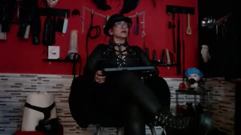 Mistress Miranda online show from 11.23.25