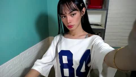 Snapshot of miss_moheera_xxx chatting on 03.19.26 Moheera online show from 03.19.26