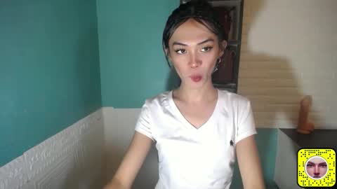 Snapshot of miss_moheera_xxx chatting on 03.24.26 Moheera online show from 03.24.26