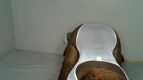 miss_pretty1 online show from 12.16.25