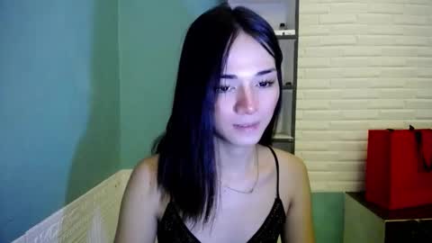 Snapshot of miss_rona_xoxo chatting on 05.01.26 Rona online show from 05.01.26