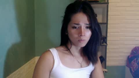 Snapshot of miss_rona_xoxo chatting on 06.13.26 Rona online show from 06.13.26