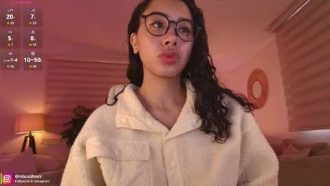 Snapshot of miss_sidney chatting on 05.25.26 Amy Olivera online show from 05.25.26