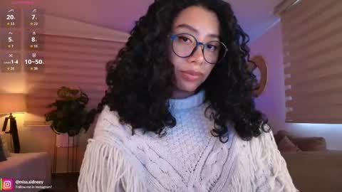 Snapshot of miss_sidney chatting on 06.09.26 Amy Olivera online show from 06.09.26