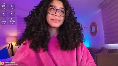 Snapshot of miss_sidney chatting on 06.22.26 Amy Olivera online show from 06.22.26