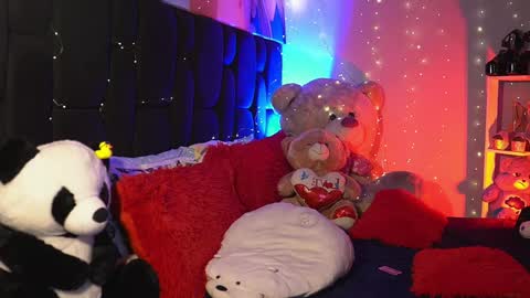 Snapshot of miss_sophie98 chatting on 01.08.25 Sophie Cardenas ..... independent model online show from 01.08.25