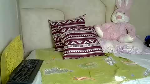 Snapshot of miss_squirty2 chatting on 05.27.26 jasmine online show from 05.27.26