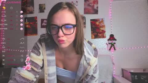 Snapshot of miss_sweetbb chatting on 04.02.26 Bella online show from 04.02.26