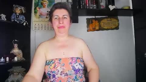 Snapshot of miss_tasha_kom chatting on 05.16.26 miss_tasha_kom online show from 05.16.26