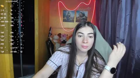 Snapshot of miss_tasy chatting on 02.27.25 Melanie January 15th is my birthday there will be an interesting show online show from 02.27.25