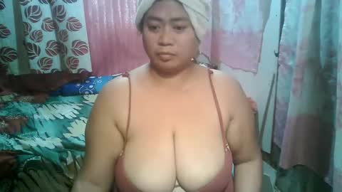 Snapshot of miss_v0lcan0 chatting on 02.06.25 miss v0lcan0 online show from 02.06.25